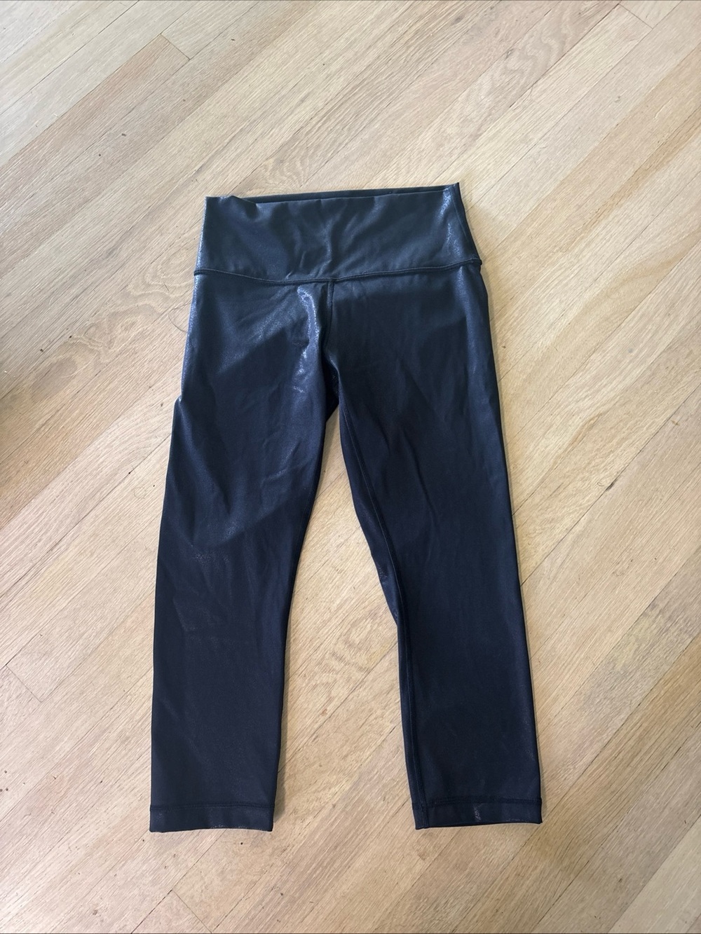 Lululemon Wunder Under High-Rise Cropped Leggings Size 4 Shiny Black - EUC
